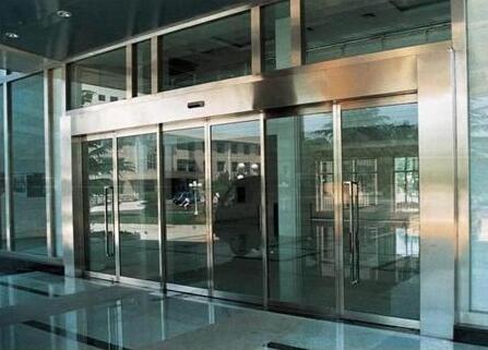 選購(gòu)玻璃防火門要重點(diǎn)看哪些方面